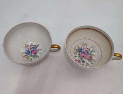 LIMOGES
Porcelain tea and cake set with polychrome...
