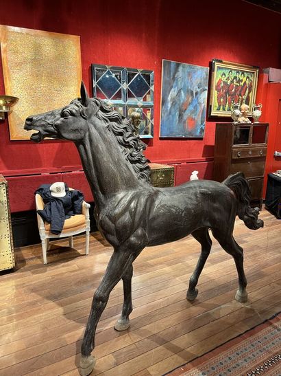 Large metal horse with black patina
Height...
