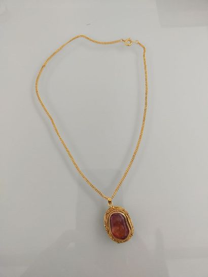 18k yellow gold filigree pendant set with...