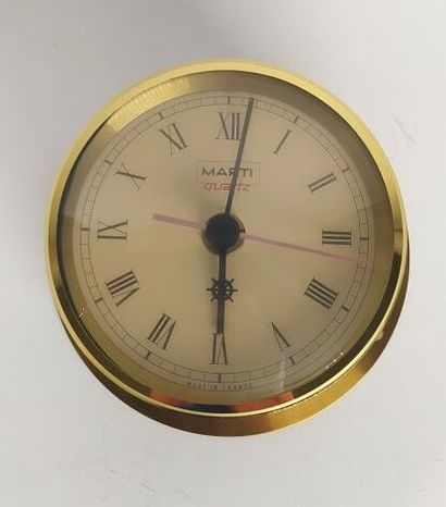 A MARTI quartz yacht clock
Diameter: 12.4...