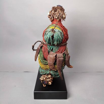 NAMJI, North Cameroon
Large doll, patinated...
