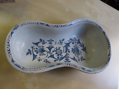 Rouen earthenware basin
Height 9.5 cm; Width:...