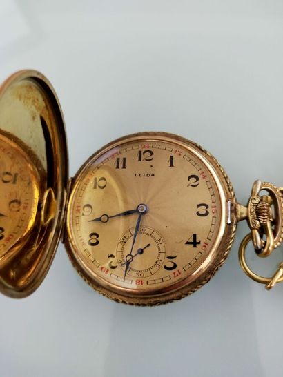 Pocket watch in 18k gold, with small vest...
