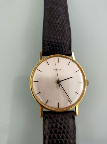 UNIVERSAL
Round men's wristwatch, 18k gold...
