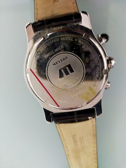 MEYERS
Montre en acier, signée Lady Diamond...