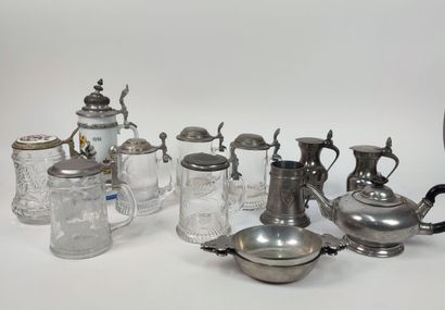 Set of glass, pewter or metal mugs
A set...