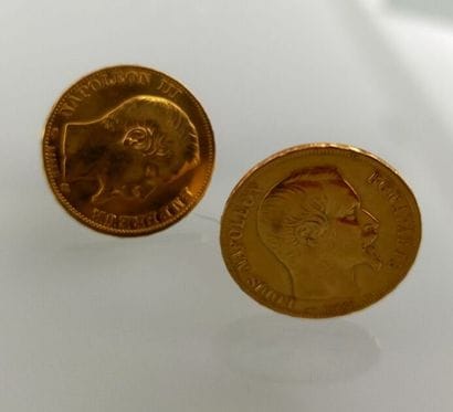 Pair of 18k yellow gold cufflinks set with...