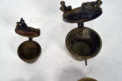 Set of two Nuremberg-type weight batteri...