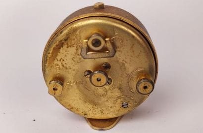 JAEGER
Travel alarm clock
Diameter: 4.5 cm
In...