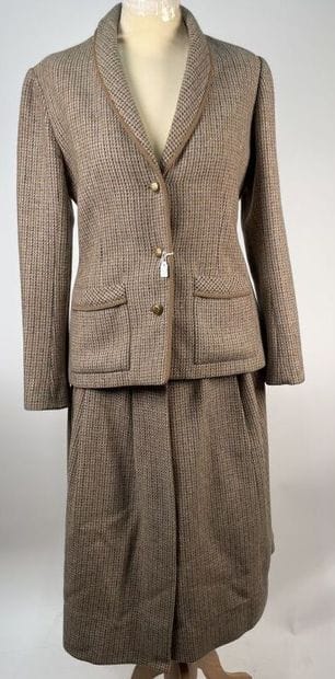Set of two woollen outfits VALENTINO (T.12)...