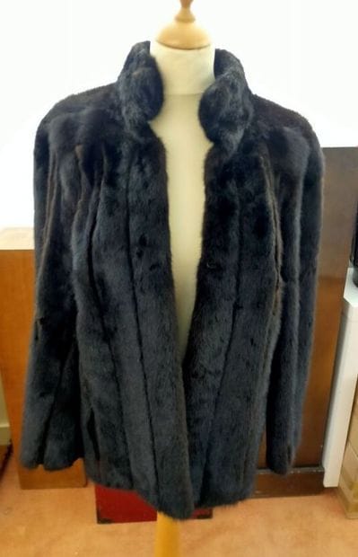 ANGEL FURS
Jacket in dark mink faconné
Two...