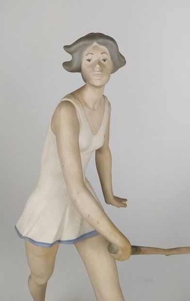 [tennis] Lot :
- glazed terracotta tennis...