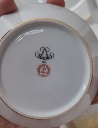 SEVRES, decorated after develly
Histoire...