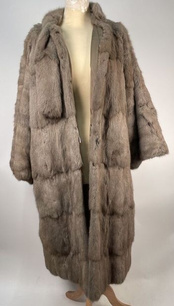 Set of three fur coats
Tears
