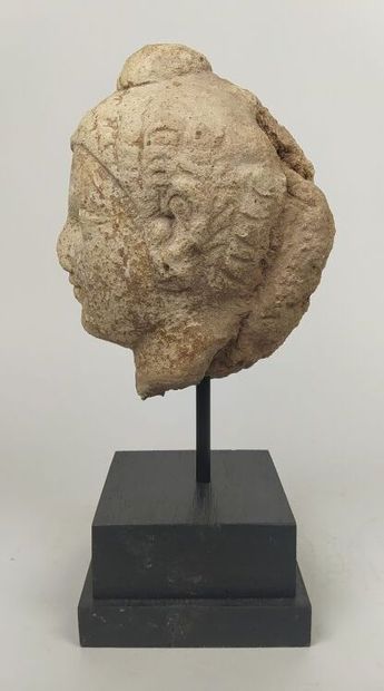 Asia
Stone Buddha head 
On base
Height 30...