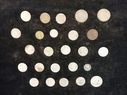 Lot of 365 silver coins 
Weight: 4131 grams...