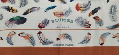 HERMES
Set of two silk squares: 
 - Plumes...