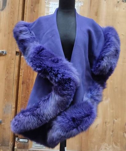 Set of two shawls, one in purple felt and...
