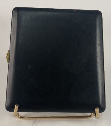 LONGCHAMP
Cigarette box in black leather...