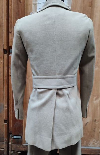 CARVEN
Outfit in beige fabric with double-breasted...