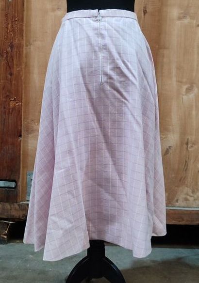 CARVEN
Outfit in parma check fabric with...