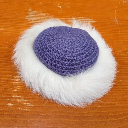 Set of furs including five toques and a shawl
Various...