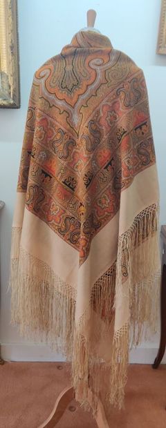 Set of two fringed shawls comprising: 
-...