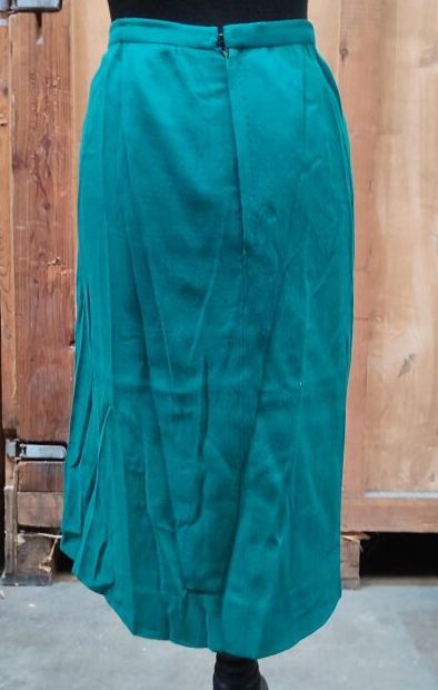 CARVEN
Duck green ensemble with felt check...