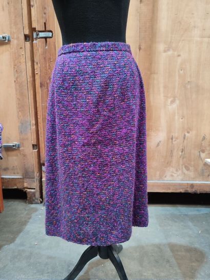 CARVEN
Outfit in purple fabric with jacket...