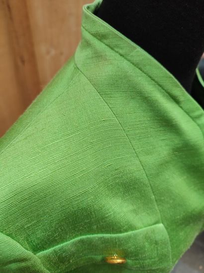 CARVEN
Outfit in green fabric with a single-breasted...