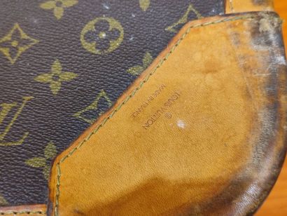 LOUIS VUITTON
Set of two soft suitcases and...