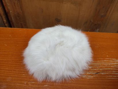 Set of furs including five toques and a shawl
Various...