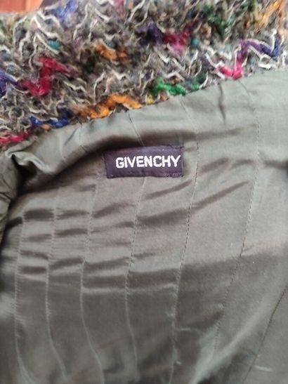 GIVENCHY
Mid-length coat in dark green wool

Size...
