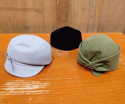 CARVEN
Set of two felt hats
One in black...
