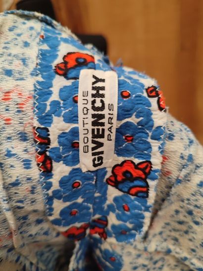 GIVENCHY boutique
Blue floral strapless dress

Size...