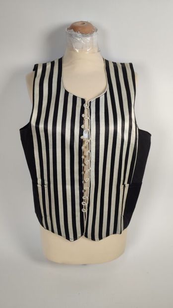 Set of 4 vests including Rykiel, Kenzo and...