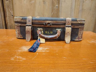 LOUIS VUITTON
Set of two soft suitcases and...