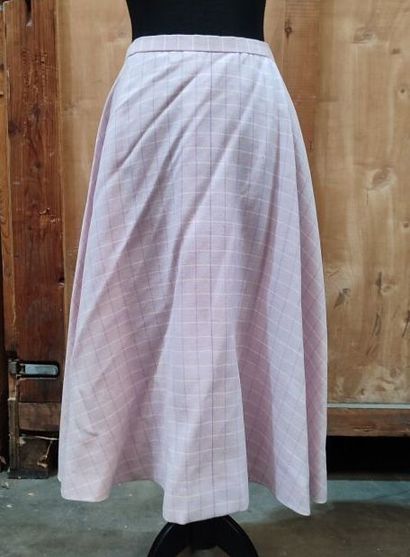 CARVEN
Outfit in parma check fabric with...