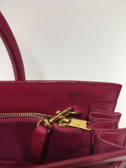 SAINT LAURENT 
Pink leather bag
Height 23;...