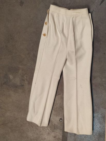 CARVEN
Cream wool ensemble with long jacket,...