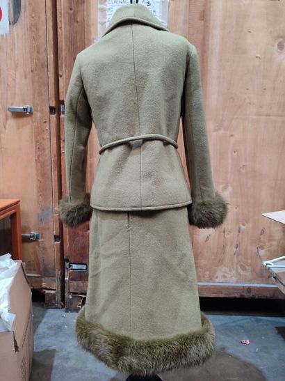 CARVEN
Outfit in green wool and fur bottom...