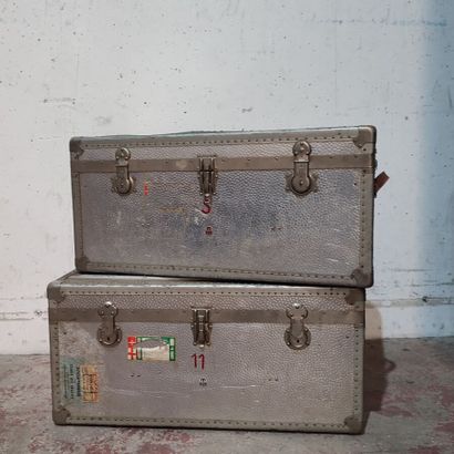 Madler Koffer
Set of two embossed aluminum...