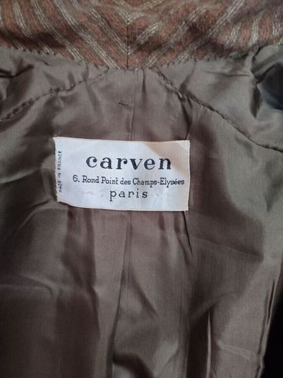 CARVEN
Outfit in brown and khaki striped...
