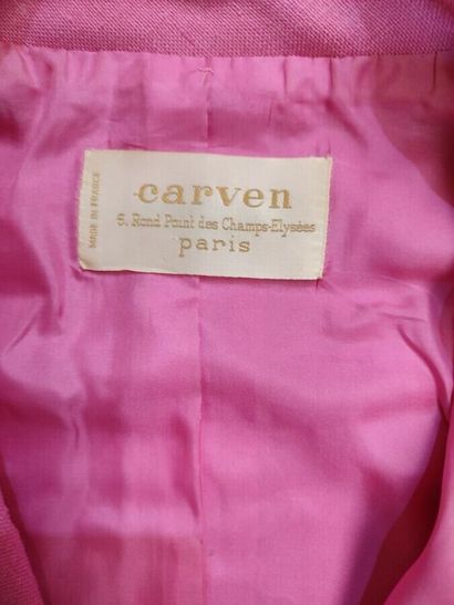 CARVEN
Outfit in pink fabric with snap-fastening...