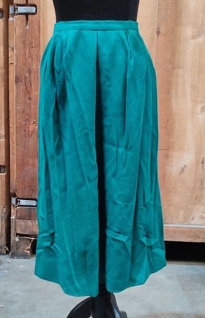 CARVEN
Duck green ensemble with felt check...