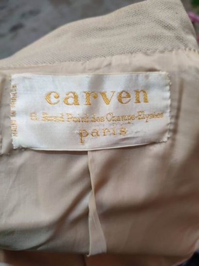 CARVEN
Outfit in beige fabric with double-breasted...