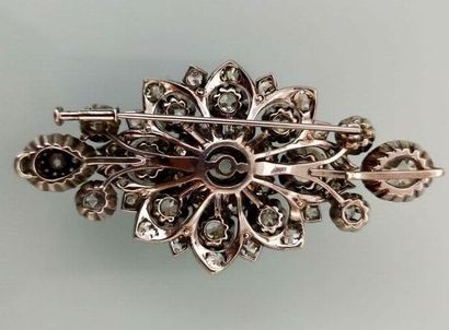 Broche pouvant former pendentif en argent...