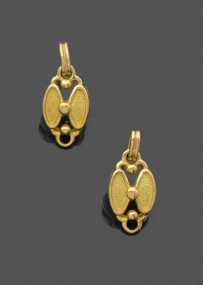 Pair of earrings in 750 thousandths yellow...