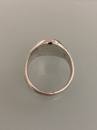 Chevalière in silver
Weight : 8 g