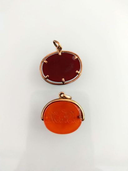 Set of two pendant seals, one intaglio engraved...